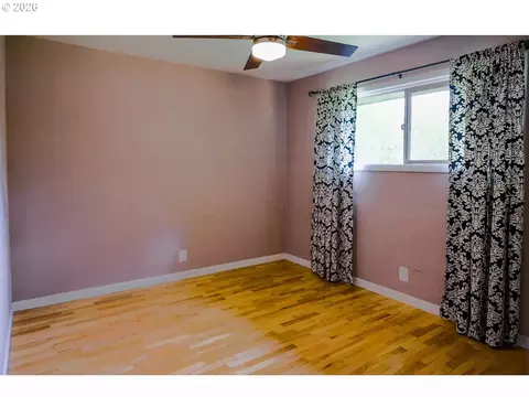 Bedroom - 2682 Harris St, Eugene, OR 97405 photo 2 of 9