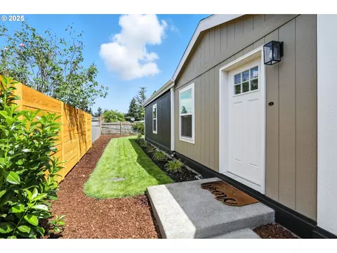 11657 Grouse Ln, Aurora, OR 97002