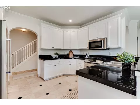 Kitchen - 3473 Riverplace Dr, Eugene, OR 97401 photo 3 of 3