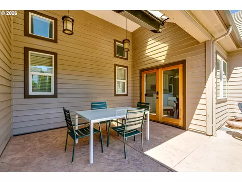 Exterior - 3473 Riverplace Dr, Eugene, OR 97401 photo 5 of 7