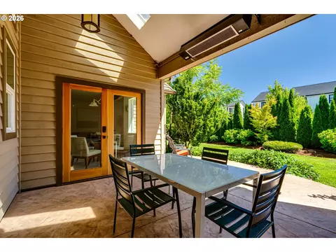 Exterior - 3473 Riverplace Dr, Eugene, OR 97401 photo 4 of 7
