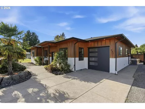 571 River Loop 2, Eugene, OR 97404