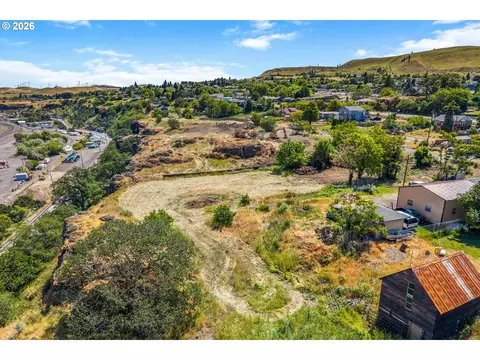 1915 E 9th St, The Dalles, OR 97058 photo 15