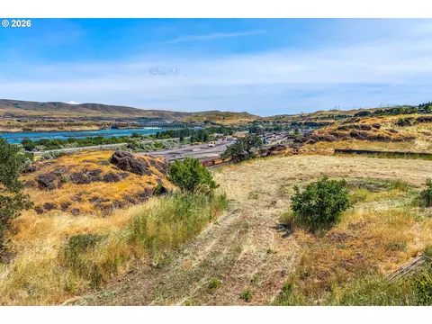 1915 E 9th St, The Dalles, OR 97058 photo 8