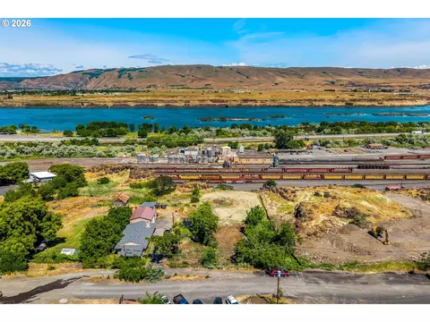 1915 E 9th St, The Dalles, OR 97058 photo 18