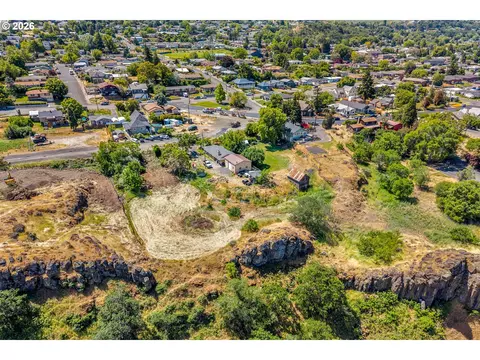 1915 E 9th St, The Dalles, OR 97058 photo 16