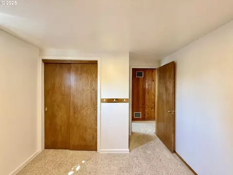 Bedroom - 362 E Dearborn St, Union, OR 97883 photo 5 of 5