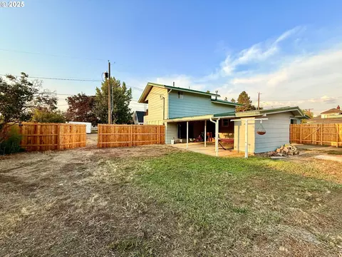 Exterior - 362 E Dearborn St, Union, OR 97883 photo 6 of 8