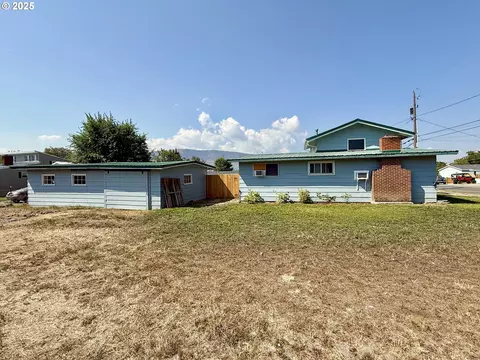Exterior - 362 E Dearborn St, Union, OR 97883 photo 8 of 8