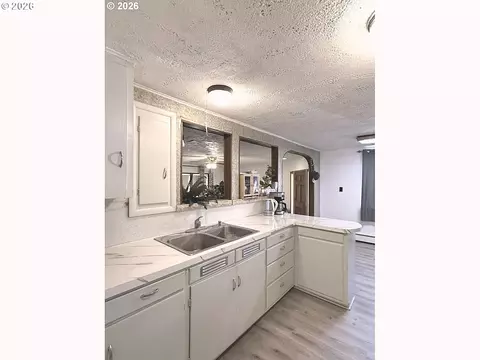 Kitchen - 362 E Dearborn St, Union, OR 97883 photo 1 of 5