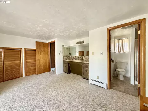 Bedroom - 362 E Dearborn St, Union, OR 97883 photo 1 of 5