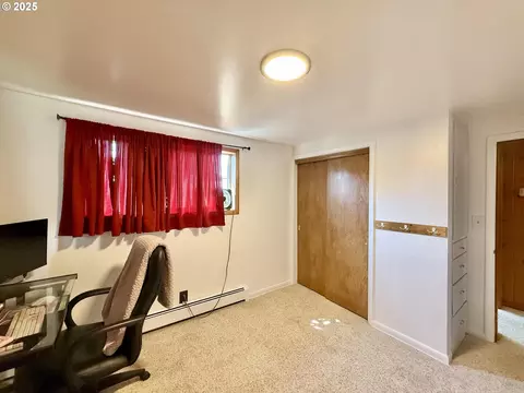 Bedroom - 362 E Dearborn St, Union, OR 97883 photo 4 of 5