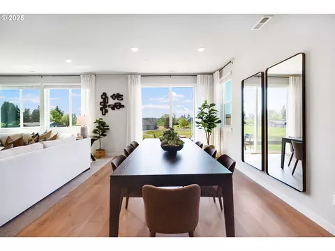Dining - 5309 N 85th Ave, Camas, WA 98607 photo 1 of 3