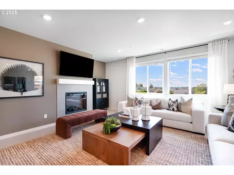 Living - 5309 N 85th Ave, Camas, WA 98607 photo 1 of 2