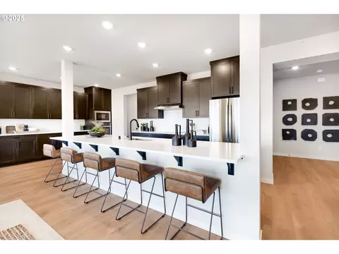 Kitchen - 5309 N 85th Ave, Camas, WA 98607 photo 5 of 12