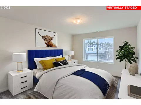 Bedroom - 5729 Basalt Ct, Springfield, OR 97478 photo 2 of 3