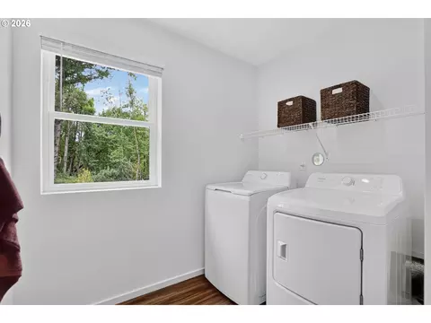 Other - 5729 Basalt Ct, Springfield, OR 97478 photo 4 of 6