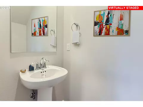 Bath - 5729 Basalt Ct, Springfield, OR 97478 photo 1 of 4
