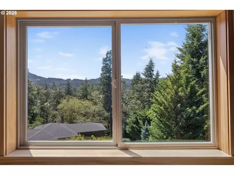 Other - 4312 Wendell Ln, Eugene, OR 97405 photo 7 of 9