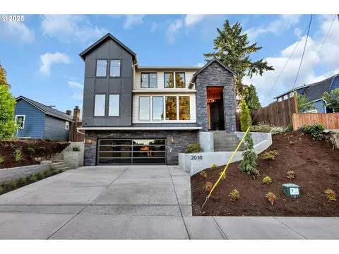 2010 Lincoln Ave, Vancouver, WA 98660