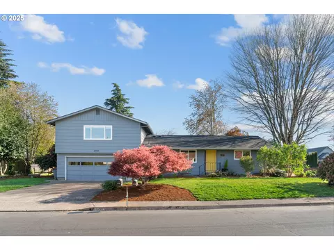 2739 NElaine Dr, Mcminnville, OR 97128