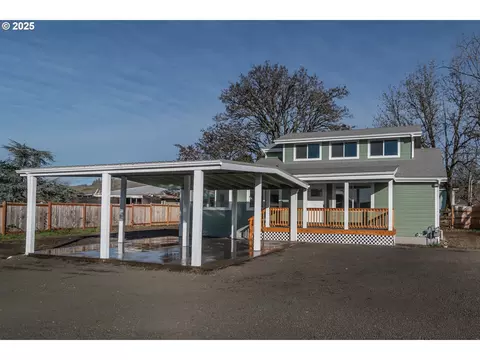 1558 Austin Rd, Roseburg, OR 97471
