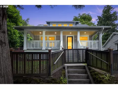 1217 SW Spring Garden St, Portland, OR 97219