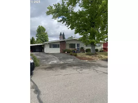 2743 15th Pl, Forest Grove, OR 97116