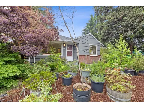 8604 N Van Houten Ave, Portland, OR 97203