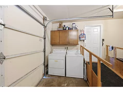 Other - 1233 Kenray Loop, Springfield, OR 97477 photo 9 of 11