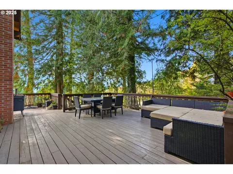 Exterior - 3031 Loop Rd, Stevenson, WA 98648 photo 5 of 8