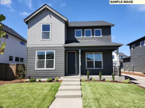 650 Magnolia Ave #38, Woodburn, OR 97071