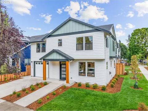 5004 SE Rural St #A, Portland, OR 97206