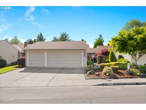 15405 SW Oaktree Ln, Tigard, OR 97224