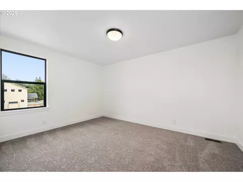 Bedroom - 89 Churchview Dr, Eugene, OR 97408 photo 9 of 10