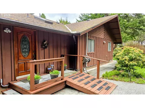 94474 Riley Creek Way, Gold Beach, OR 97444
