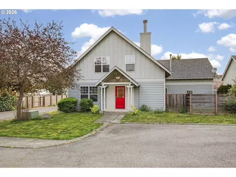 13617 NE Glendoveer Ct, Portland, OR 97230