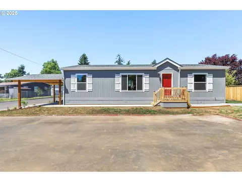 18780 Central Point Rd #F, Oregon City, OR 97045