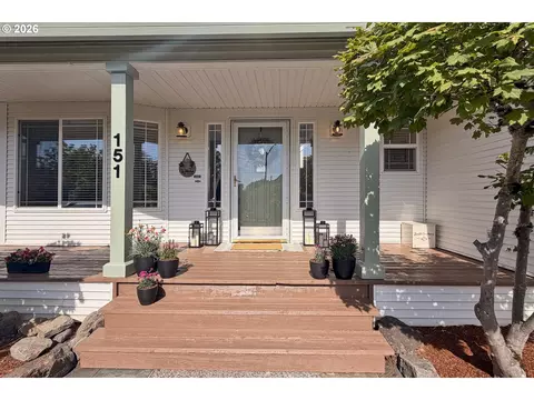 Exterior - 151 SE Condor Dr, Gresham, OR 97080 photo 2 of 14