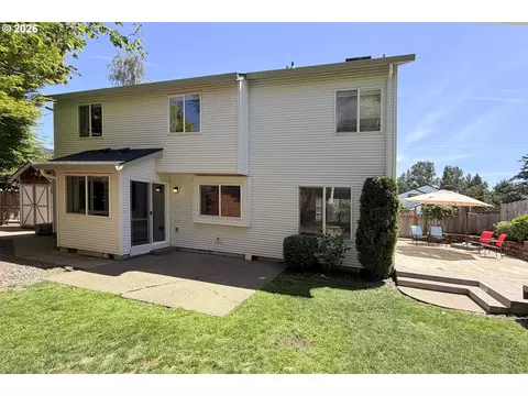 Exterior - 151 SE Condor Dr, Gresham, OR 97080 photo 7 of 14