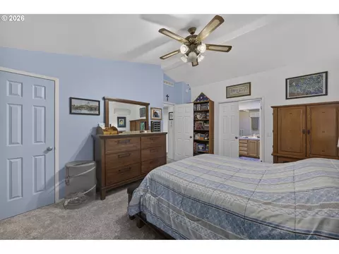 12290 Highway 126, Mapleton, OR 97453 photo 15
