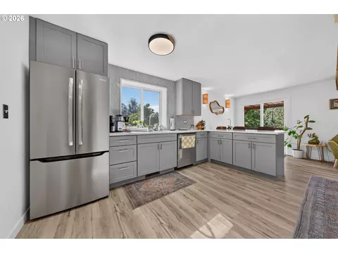 Kitchen - 207 W 52nd Ave, Eugene, OR 97405 photo 4 of 4