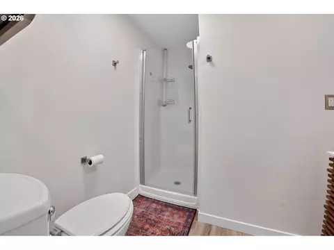Bath - 207 W 52nd Ave, Eugene, OR 97405 photo 1 of 5