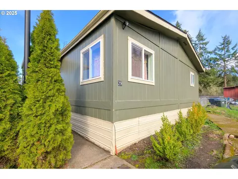 2145 31st St #29, Springfield, OR 97477