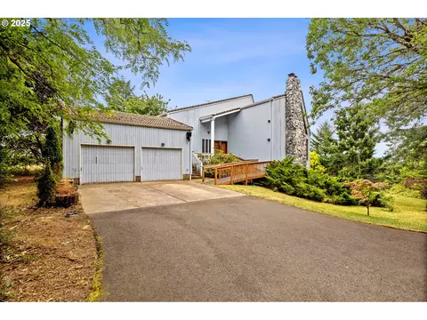 22905 NE Mountain Top Rd, Newberg, OR 97132