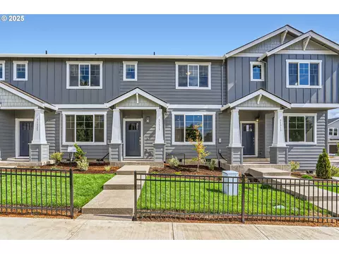 11335 NW Main St, North Plains, OR 97133