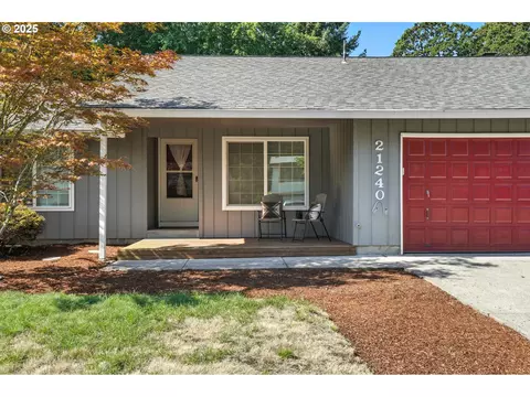 21240 SW Lenore Ct, Beaverton, OR 97003