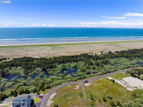 pacific bellevue ln, Warrenton, OR 97146