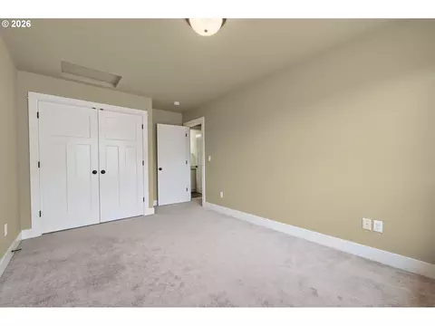 Bedroom - 1930 Sterling Park Pl, Eugene, OR 97408 photo 7 of 7