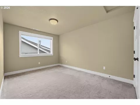 Bedroom - 1930 Sterling Park Pl, Eugene, OR 97408 photo 6 of 7
